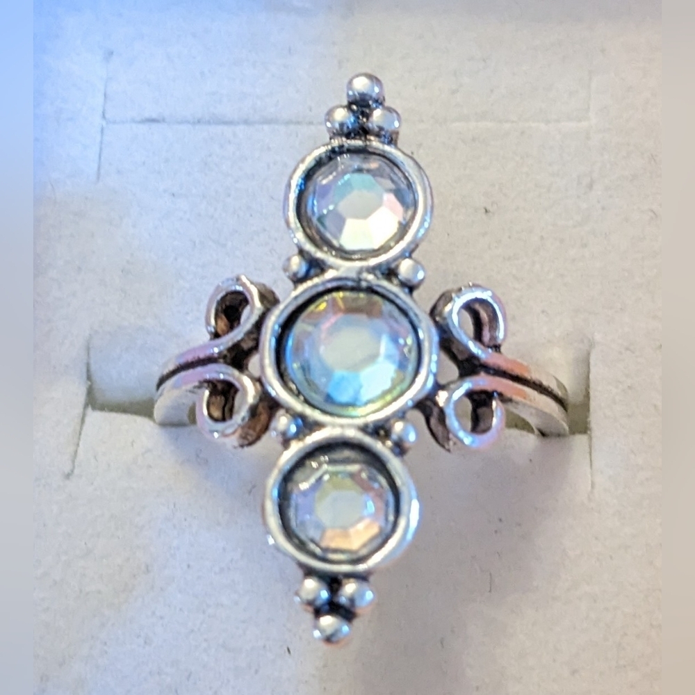 Vintage Geometric Round Simulated Opal Gemstone Ring, T1B8E